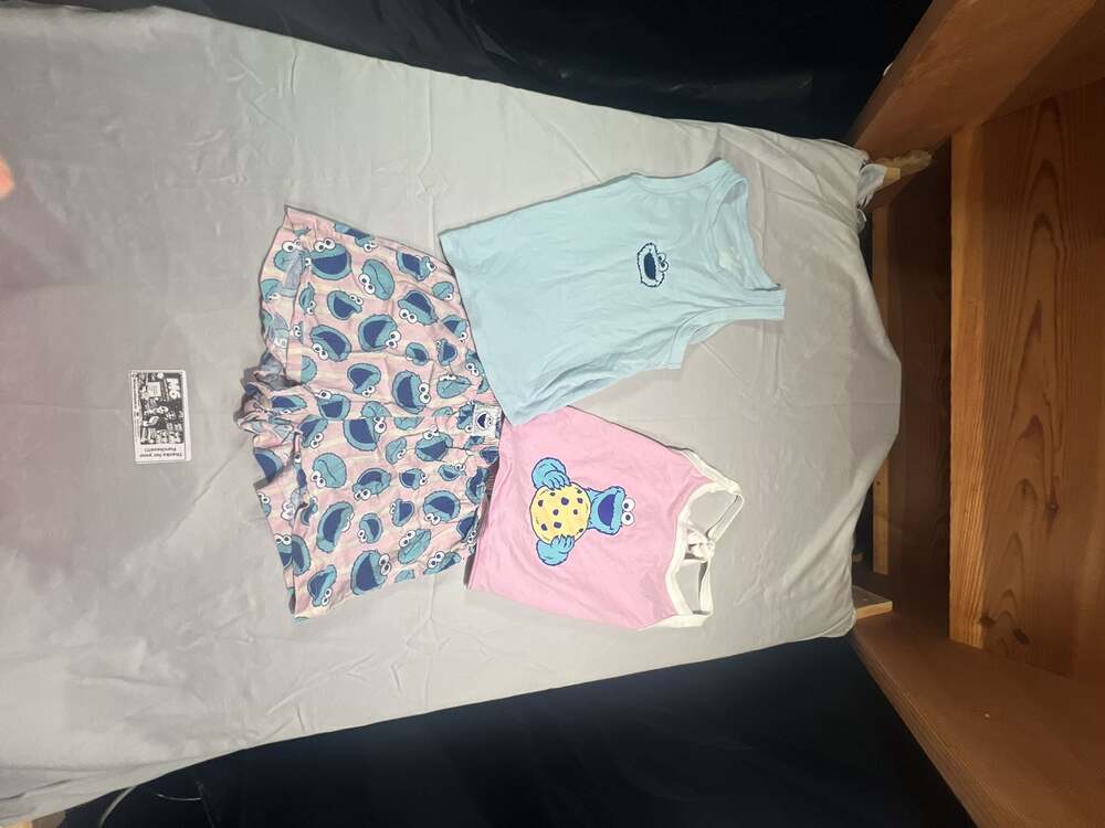 Sesame Street Cookie Monster Pajama Set Size XS/S